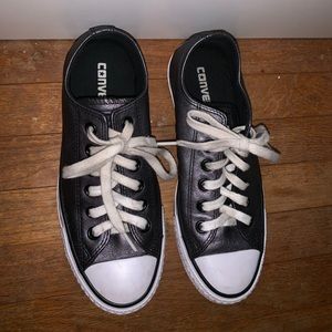 Leather metallic low top converse